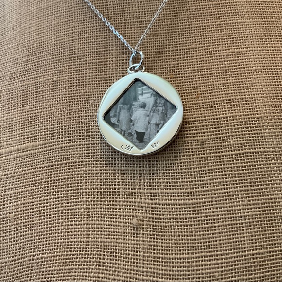 NEW MONICA RICH KOSANN Sterling Silver Round Floral Half Locket - Picture 3 of 4